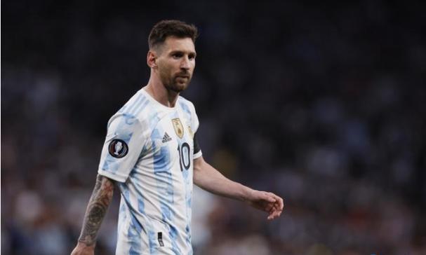 奔赴AGI！前DeepSeek研究员罗福莉官宣加入小米